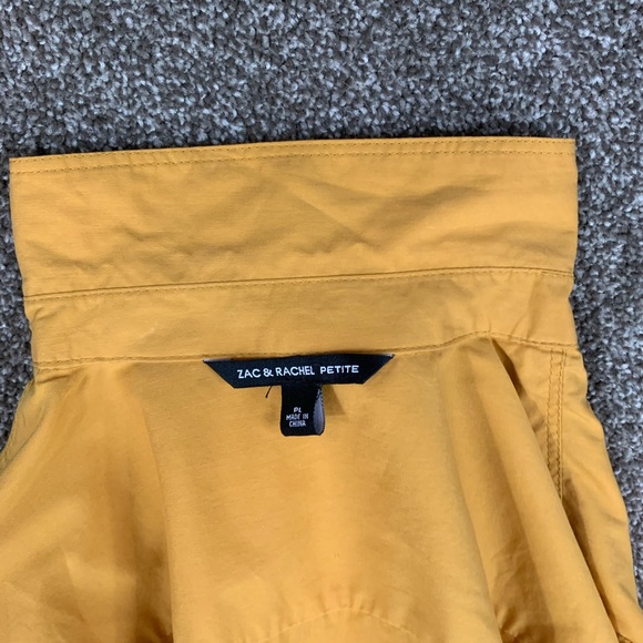 Zac & Rachel 3/4 Sleeve Blouse Zipper Front Collar EUC Gold Two Pockets Size LP - Picture 10 of 16
